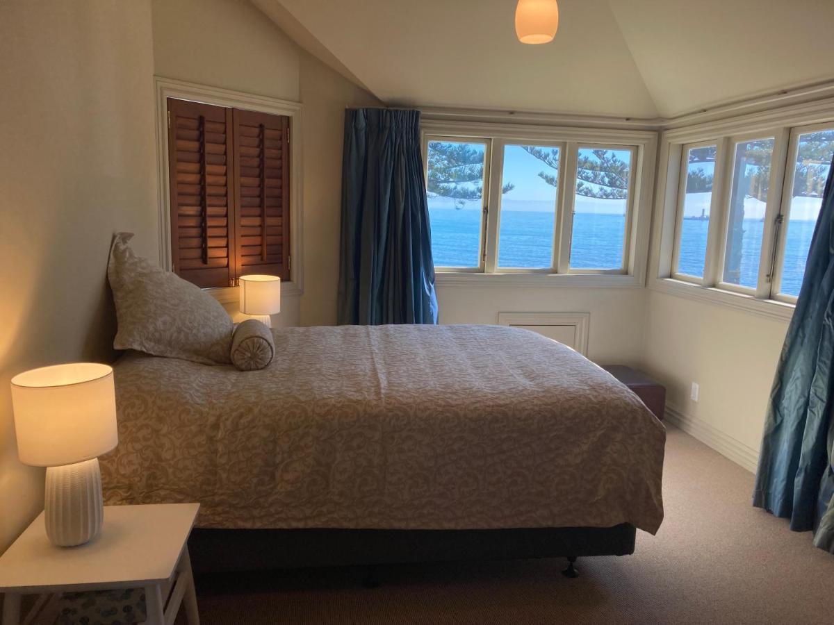 Beachfront Villa Napier Exterior photo